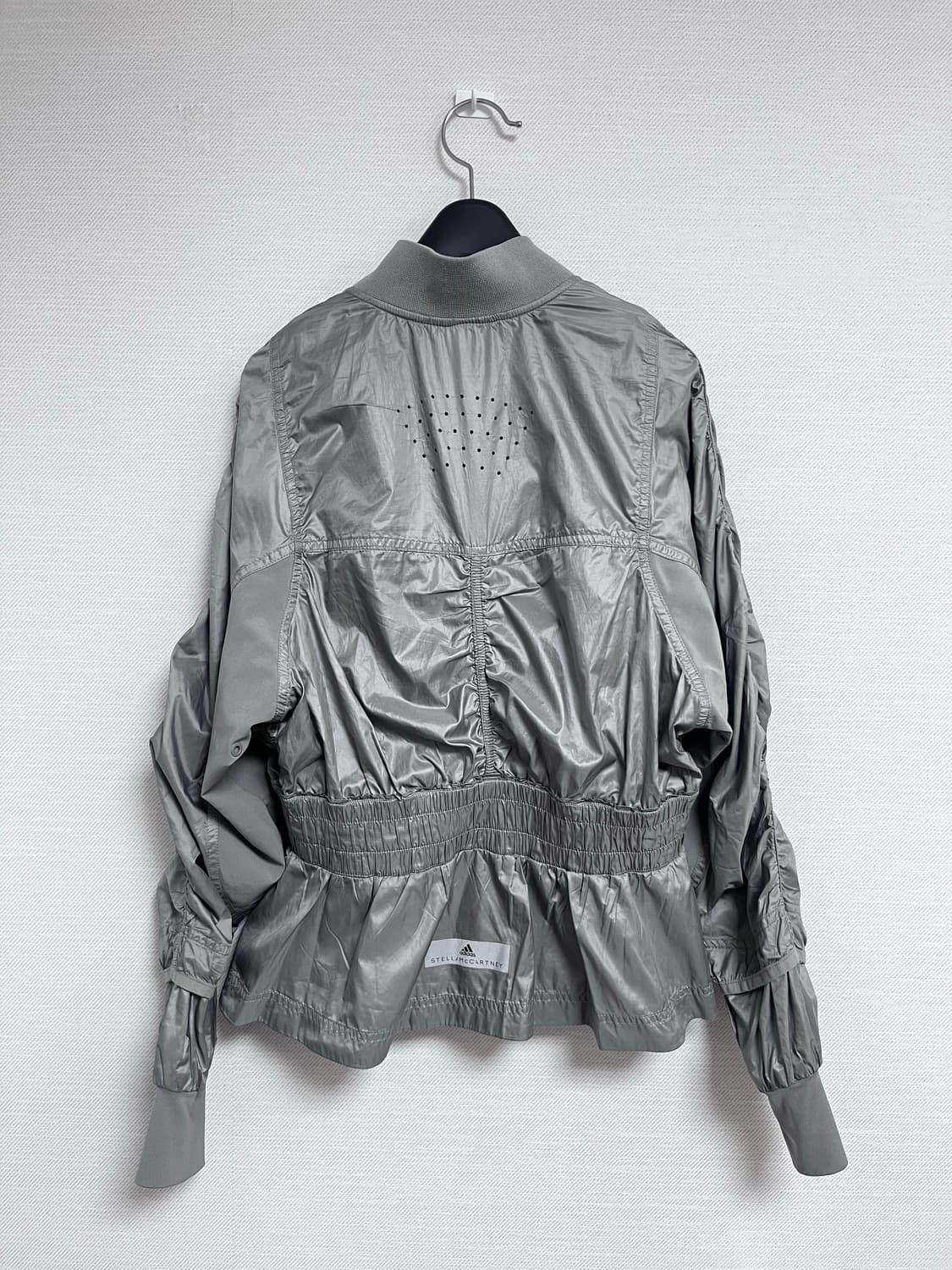 아디다스 스텔라매카트니 바람막이 상품이미지3