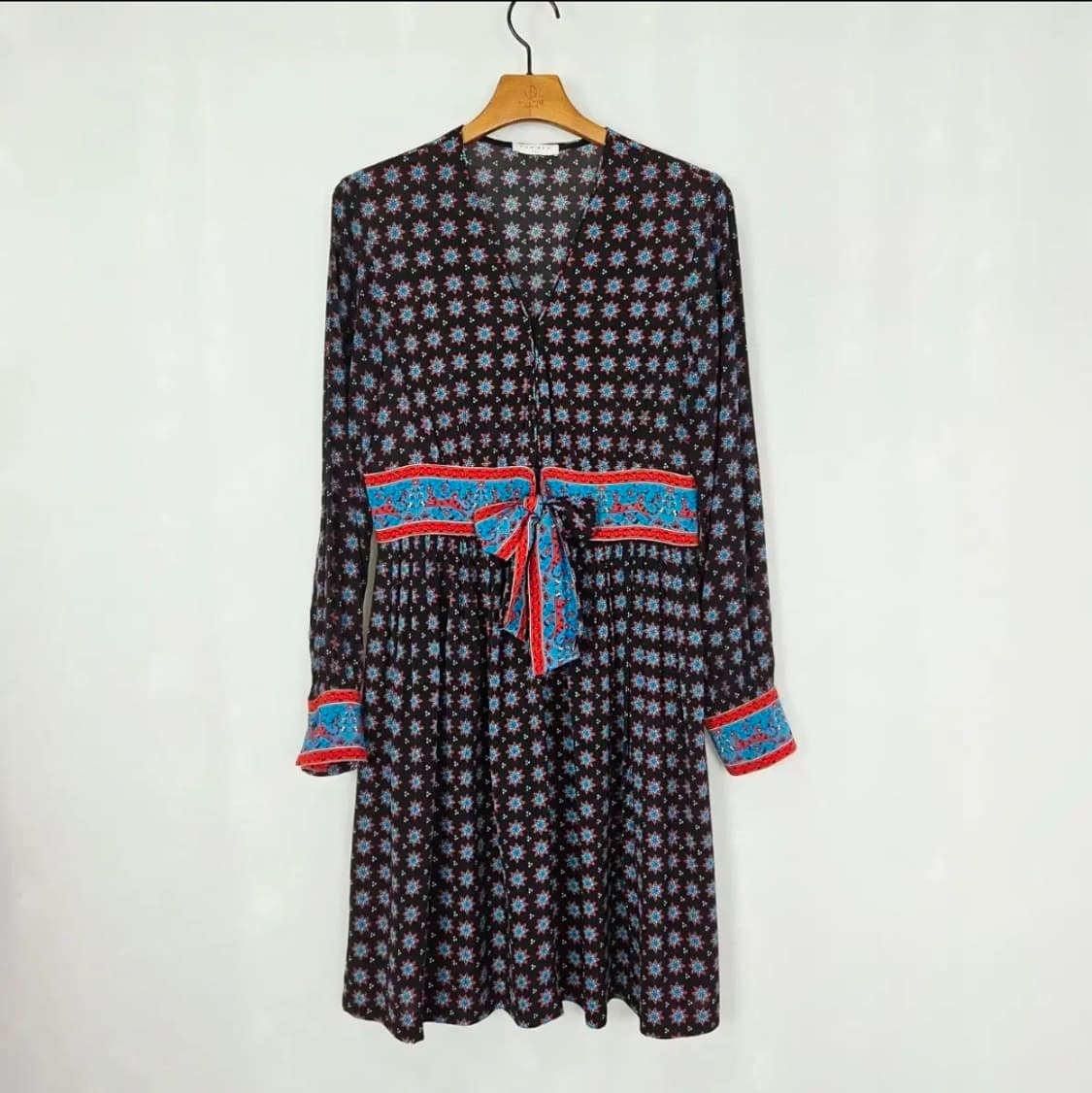 산드로 랩스타일 플라워 패턴 레이온 미니 원피스 배색 벨트 프렌치 시크 상품이미지3