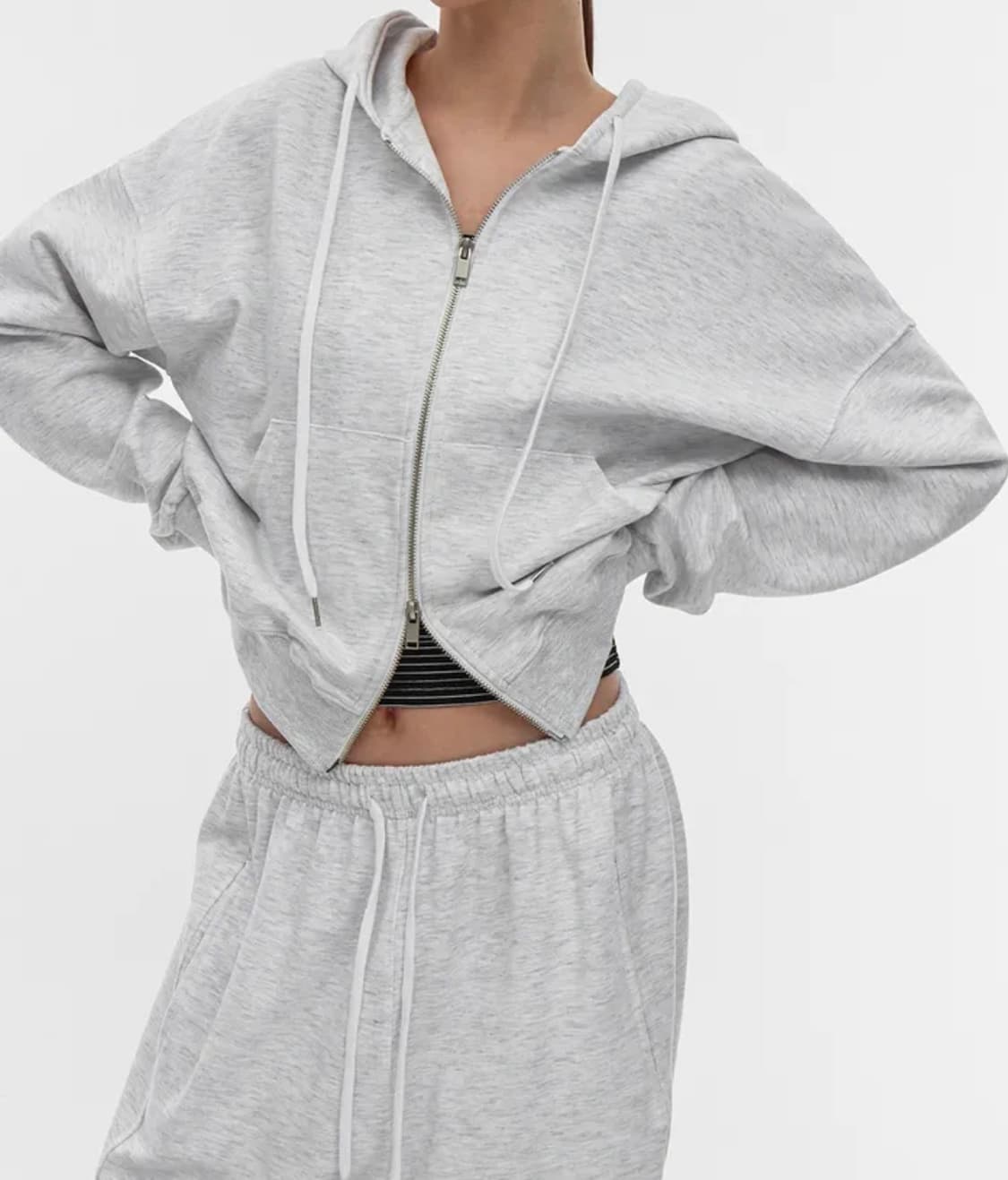 블랙업 에어웨스트 루즈핏 후드집업&에어웨스트와이드 투웨이밴딩팬츠 일괄 상품이미지1