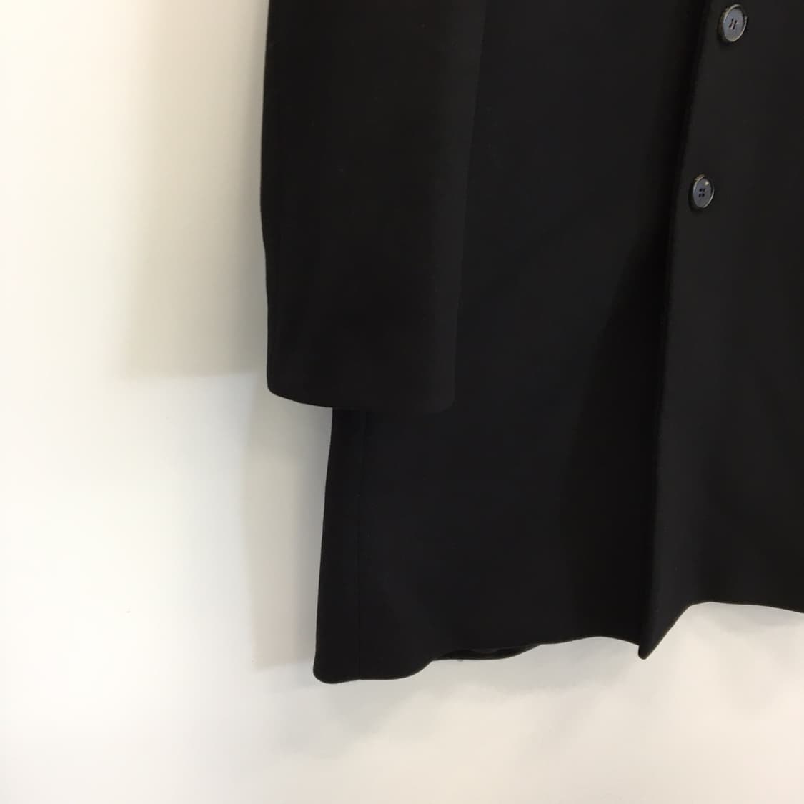 인사일런스 울리치 블랙 코트 S  상품이미지3