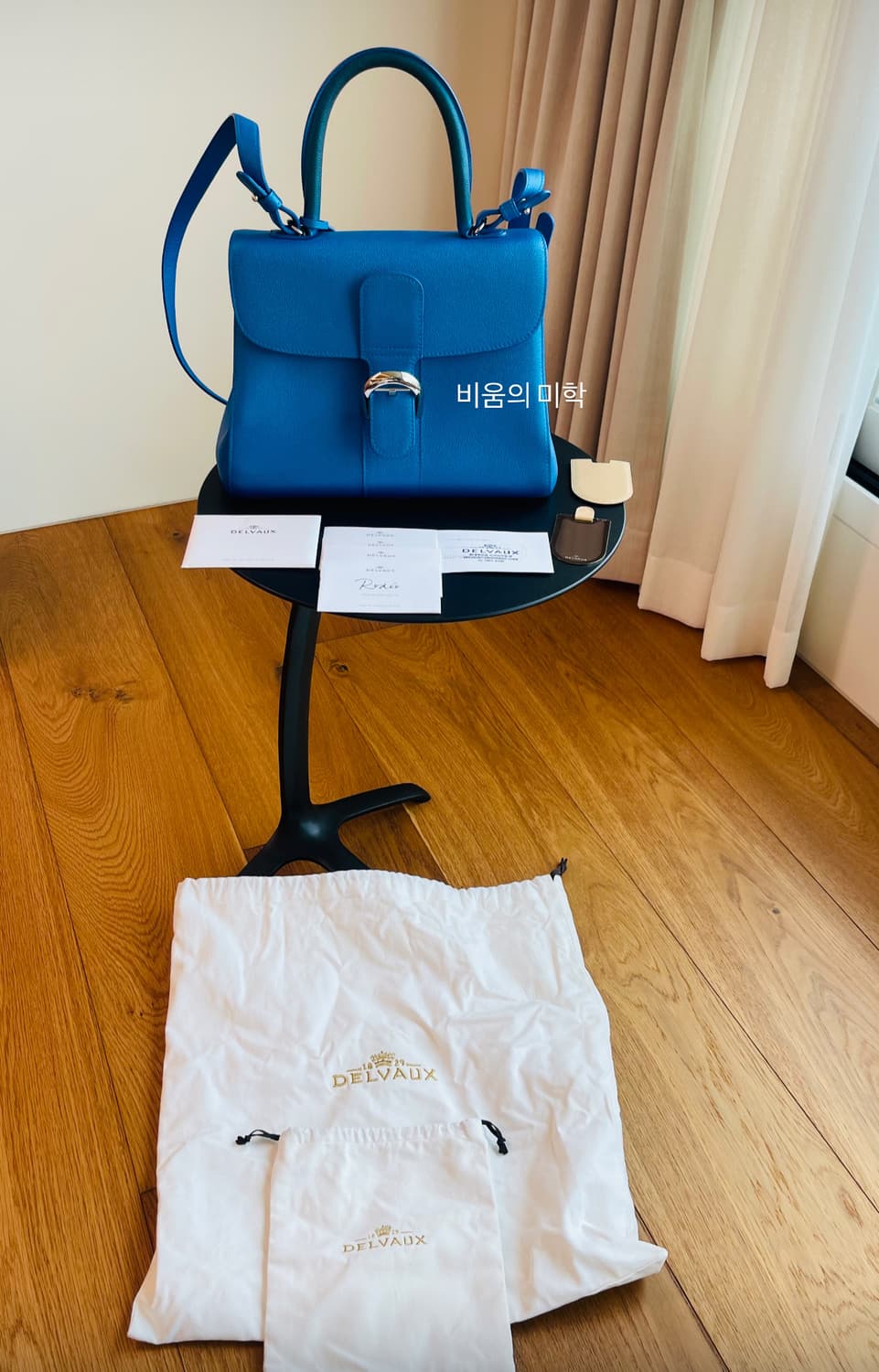 정품 새상품) Delvaux 델보 브리앙 MM 메탈릭블루 정가 1150만 상품이미지9