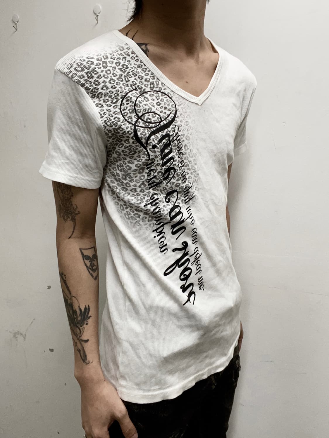 [BeauMere] Leopard Print White 1/2 Tee 상품이미지1