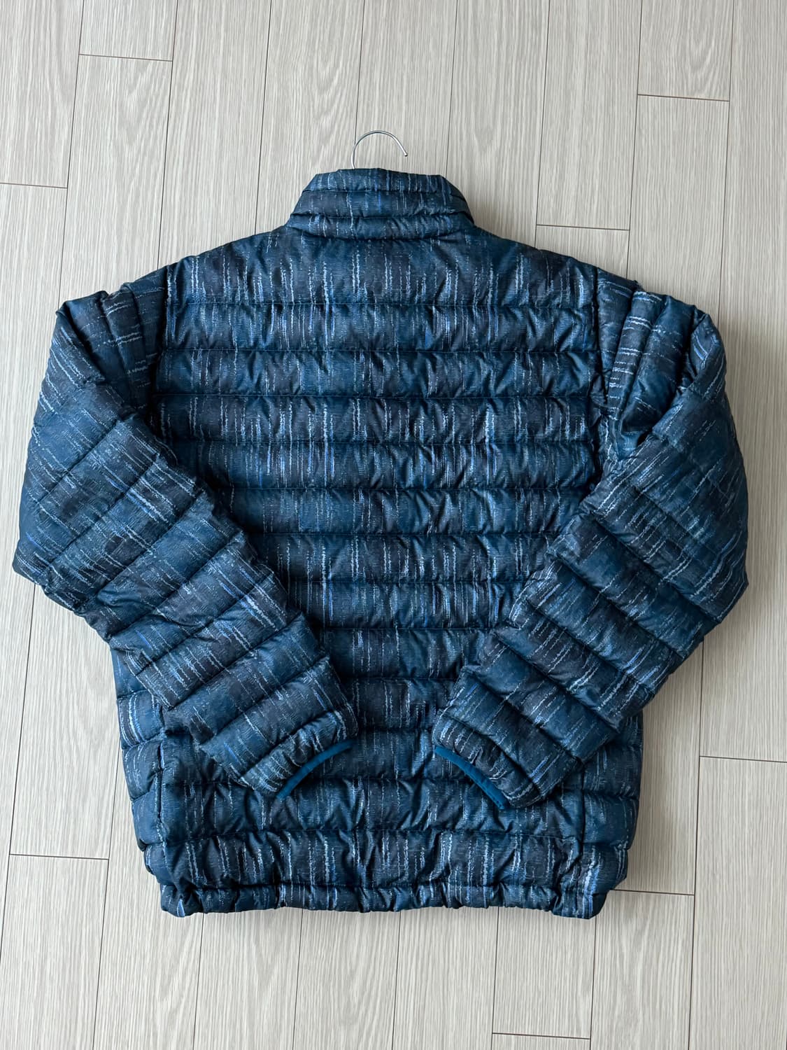 파타고니아 맨즈 경량 패딩 다운 스웨터 상품이미지6