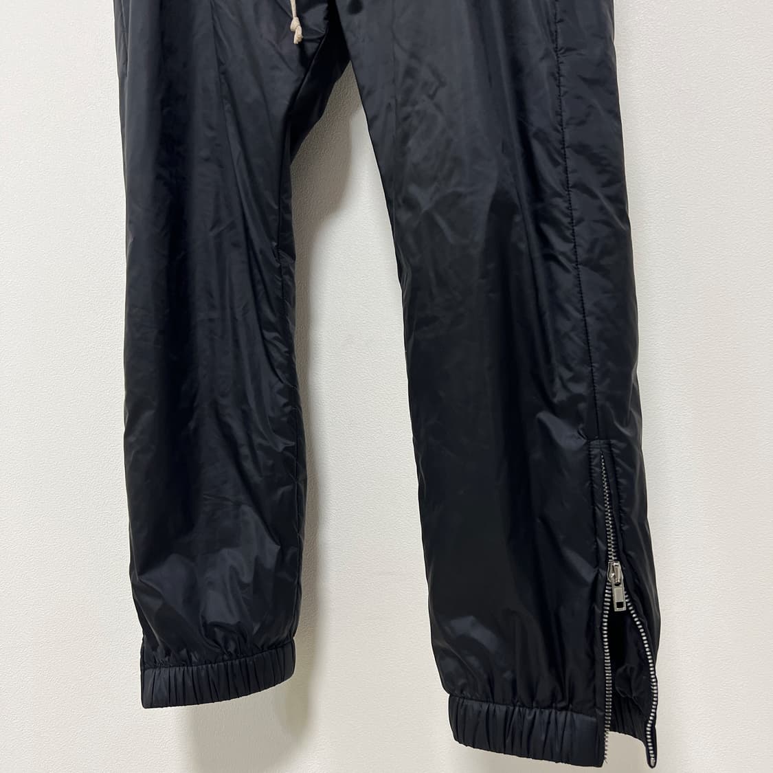 릭오웬스 18FW "SISYPHUS" 드로우스트링 롱 나일론 트랙 팬츠 상품이미지4