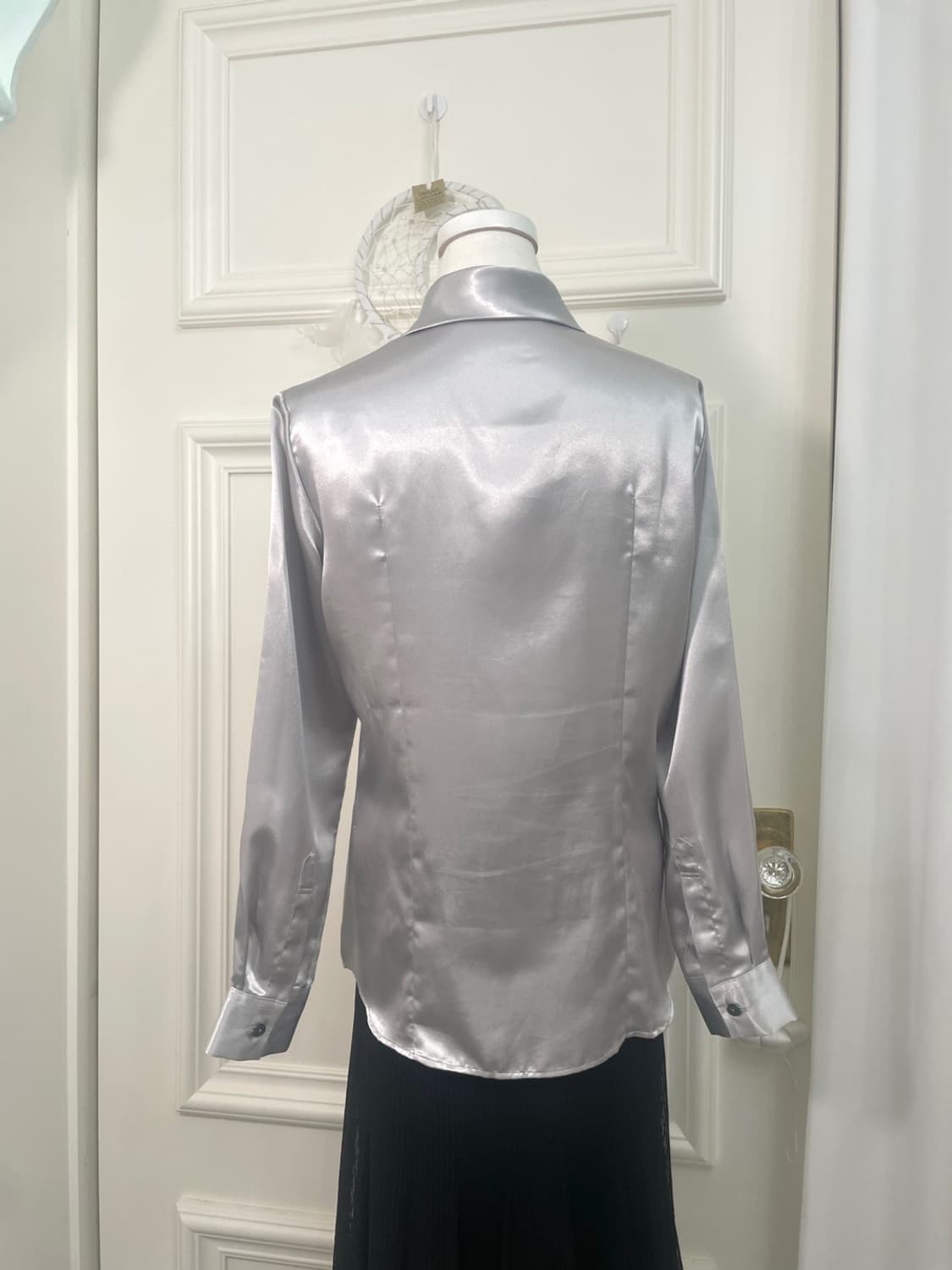 gray satin tie point feminine blouse 상품이미지5