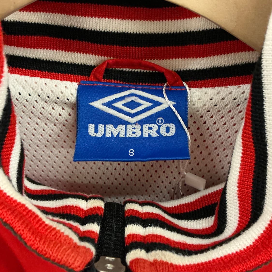 95-96 엄브로X아약스 트랙 자켓 상품이미지2