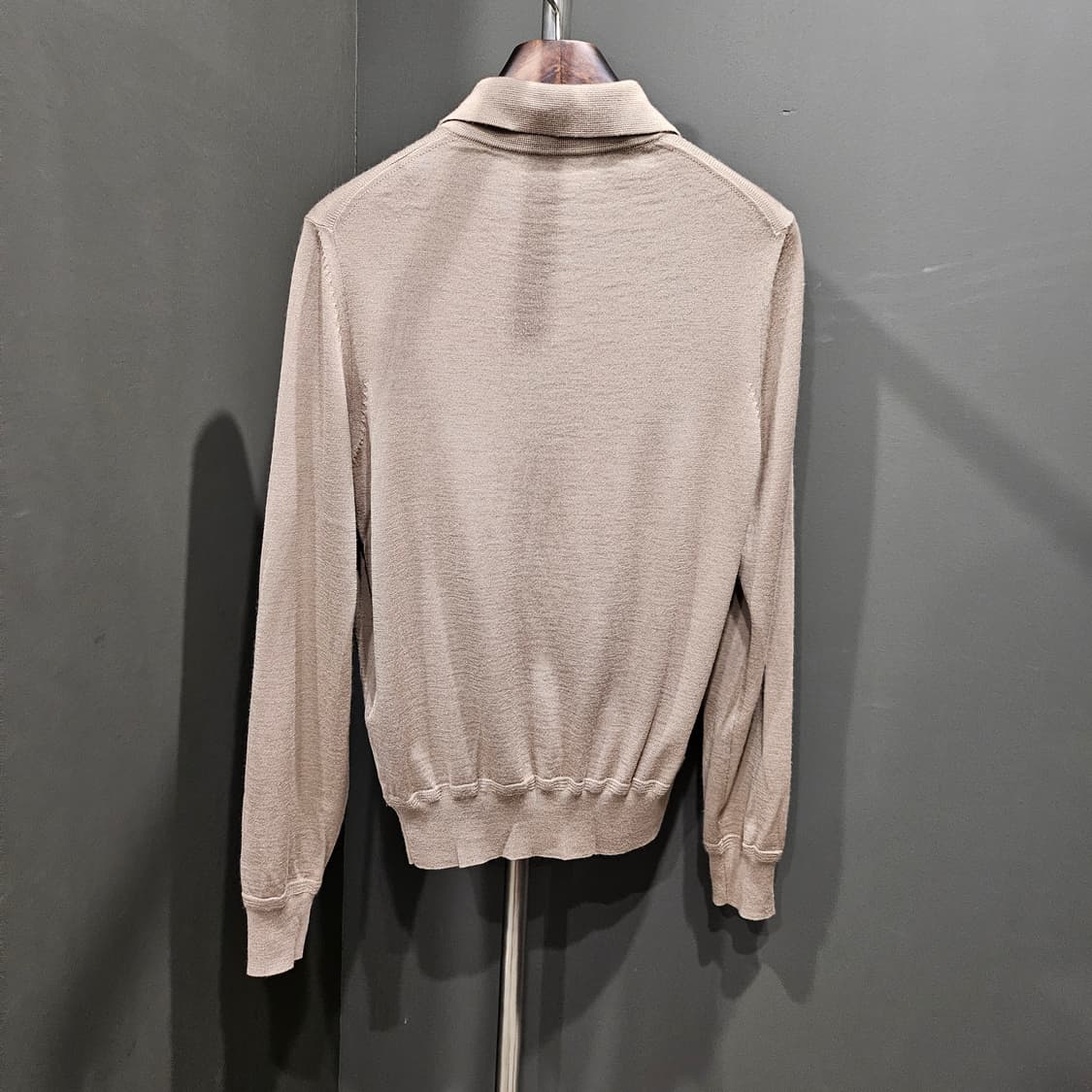 톰포드 캐시미어 실크 PK 카라 니트 상품이미지4