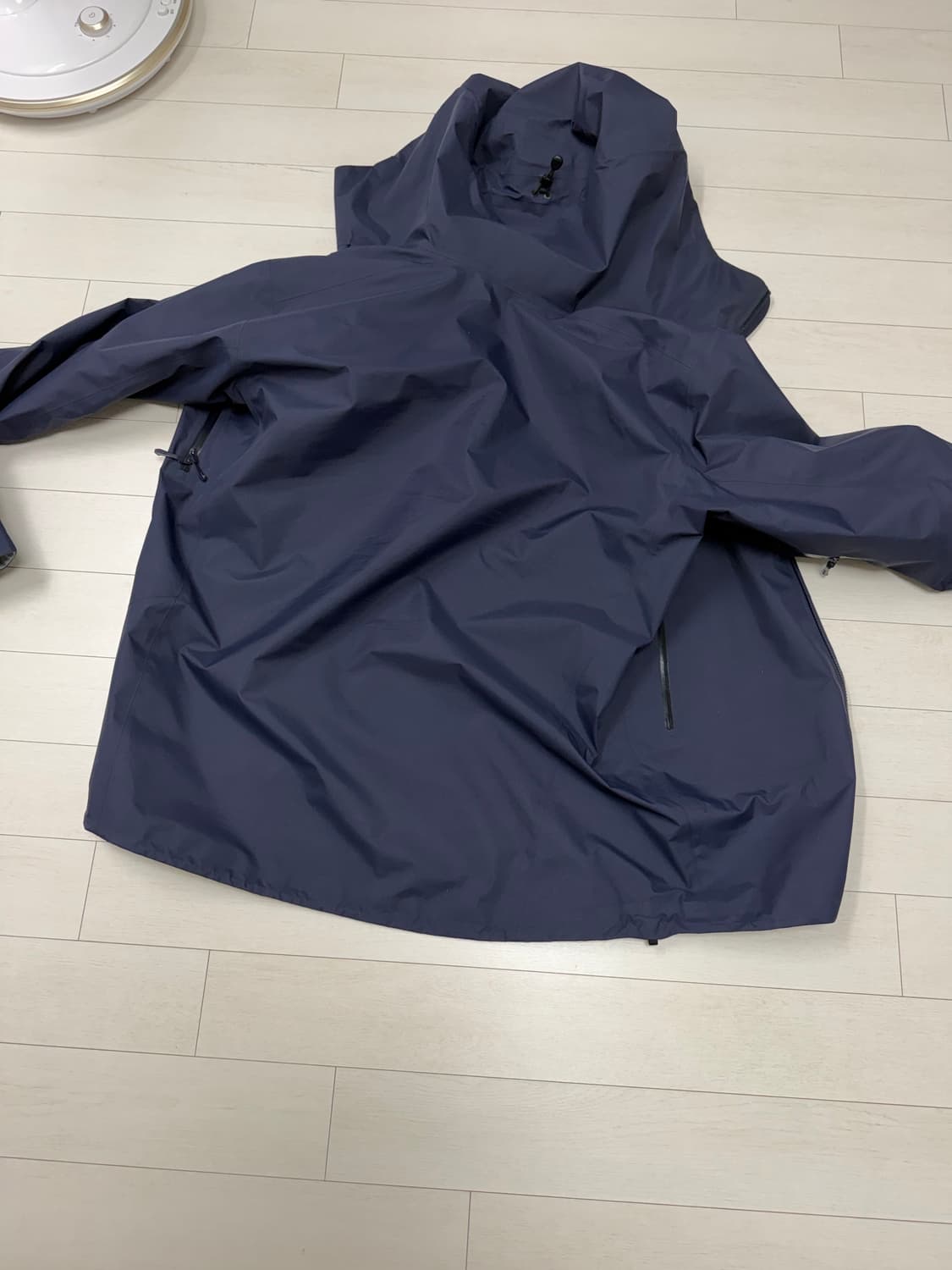 아크테릭스 베타 SL  L 사이즈 블랙사파이어 색상  상태 9.6/10  상품이미지8