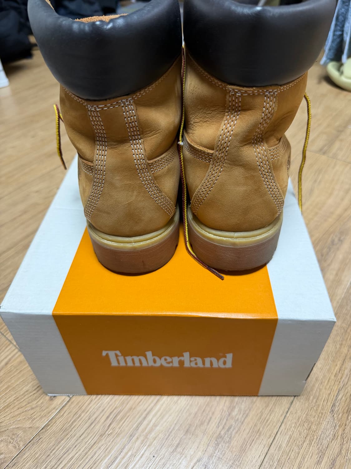 팀버랜드 프리미엄 6인치 워터프루프 부츠 위트 누벅 - 와이드 260 상품이미지4