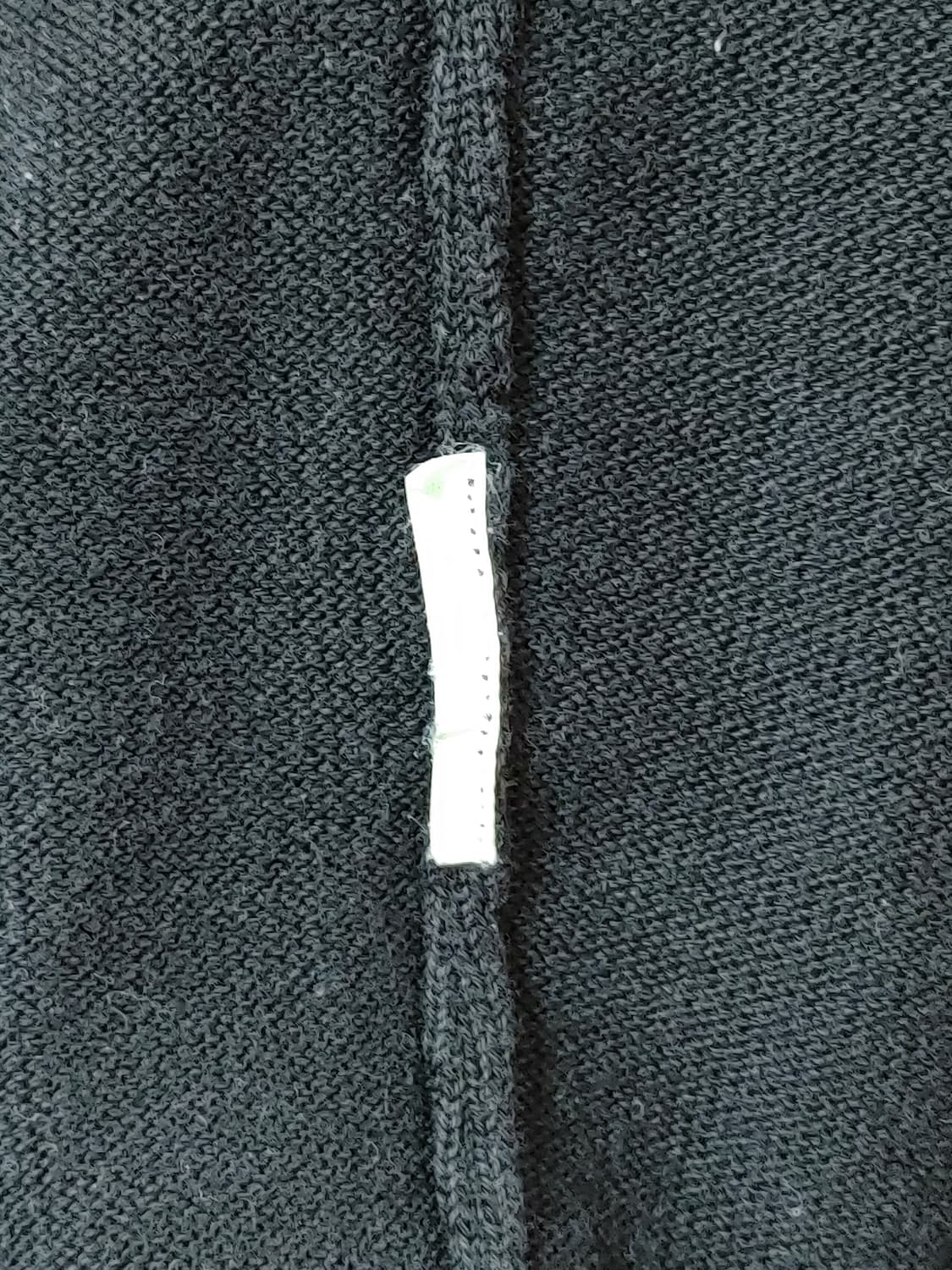 HUGO BOSS 휴고보스 남성 브이넥 긴팔 니트티 상품이미지10