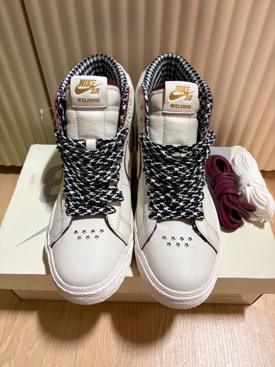 나이키x웰컴 스케이트보딩 SB 줌 블레이저 미드 상품이미지2