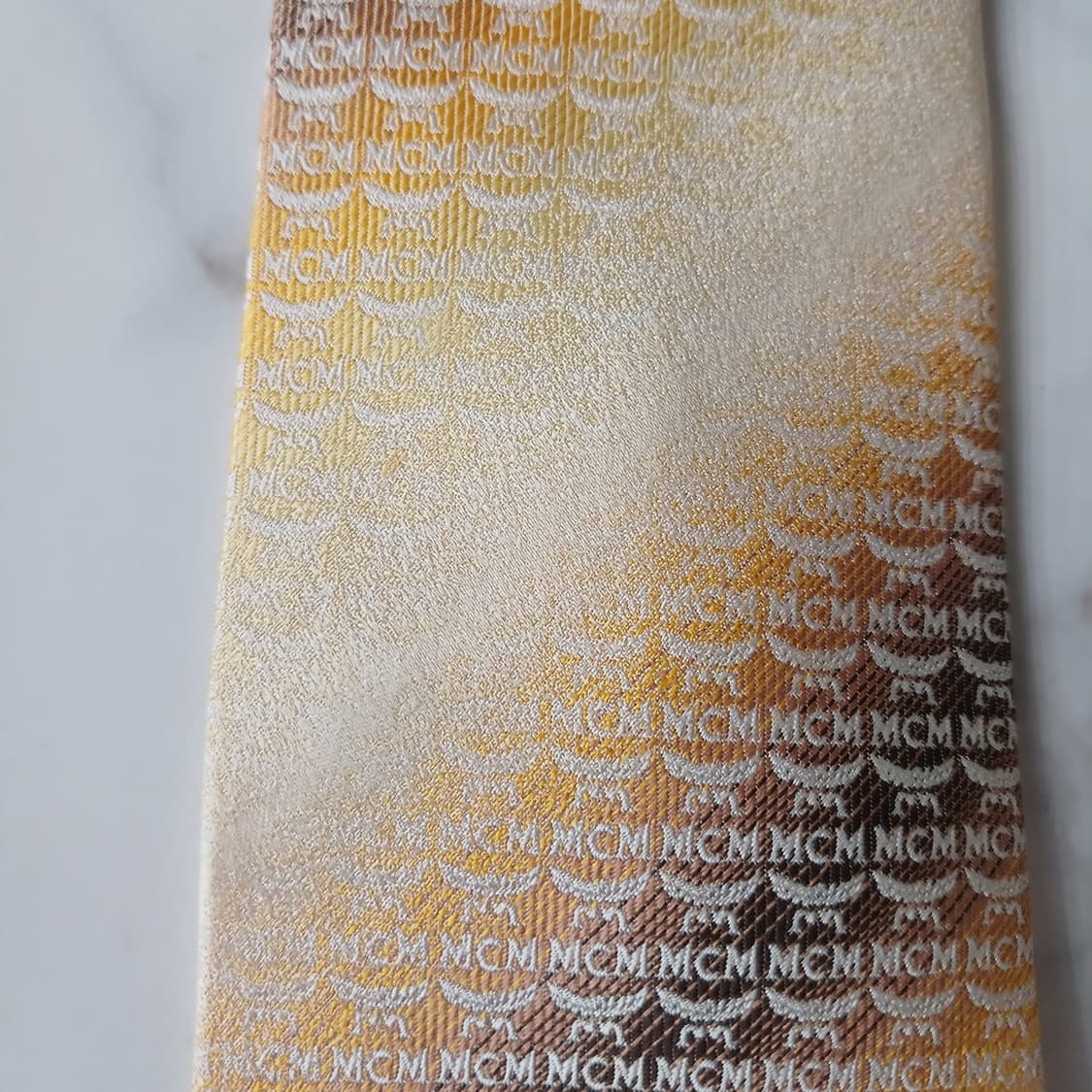 MCM 실크 옐로우 모노그램 넥타이 9.2cm A등급 A19259
 상품이미지9