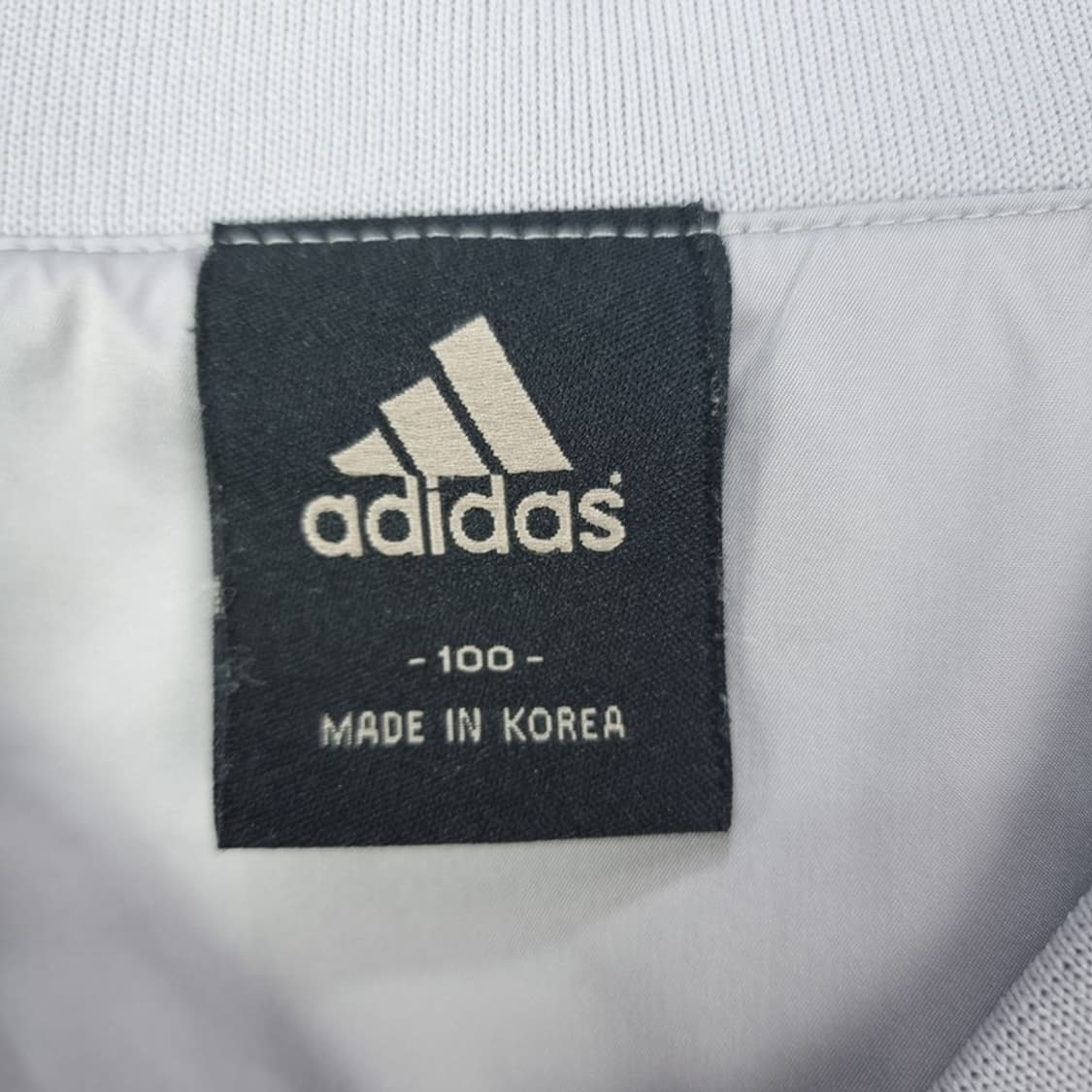 [아디다스] 로고 자수 바람막이 브이넥 웜업 자켓 M18841 상품이미지8