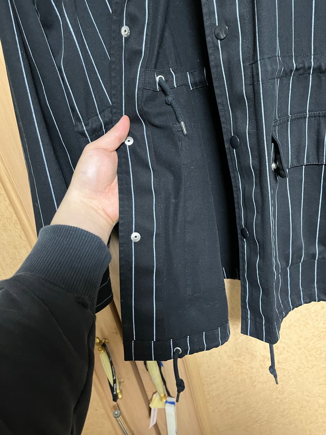 슈프림 블랙 스트라이프 후드자켓 상품이미지7