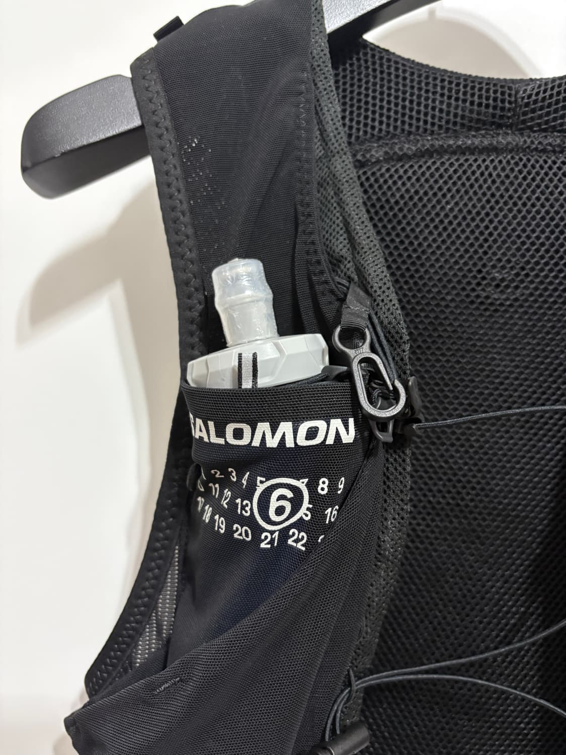 살로몬 마르지엘라 / 스킨 파이브 베스트 질레 블랙 / S 상품이미지2