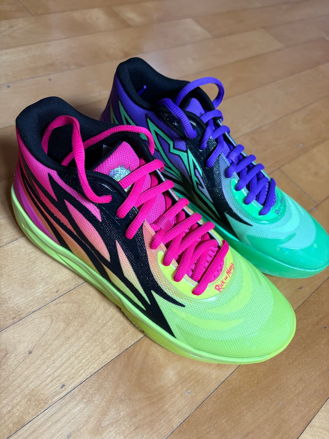 라멜로볼 릭앤모티 02 275 상품이미지1