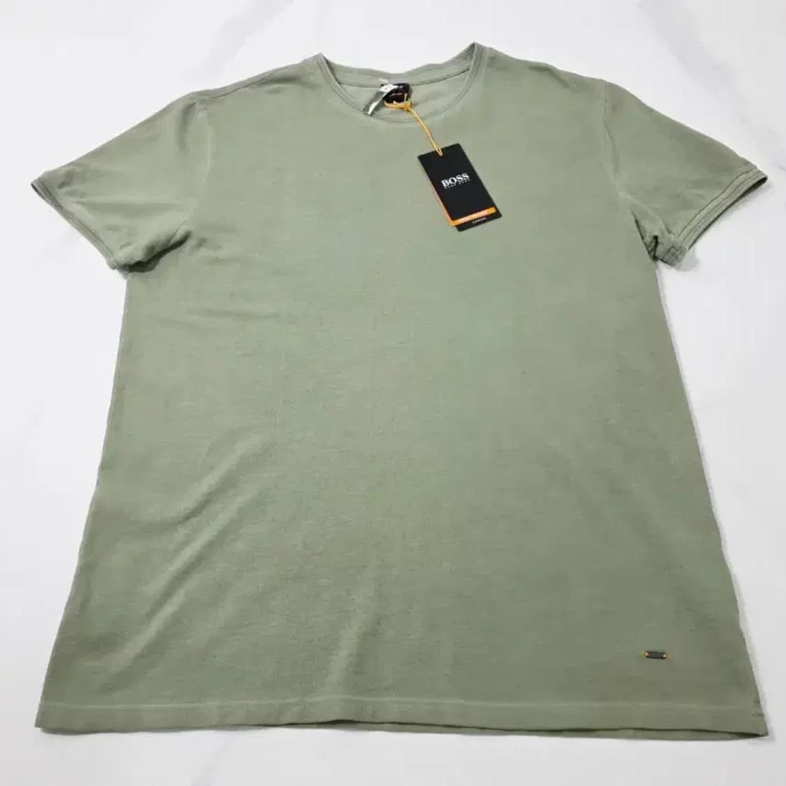 (새상품) BOSS 휴고보스 반팔티 XL 카키 상품이미지3