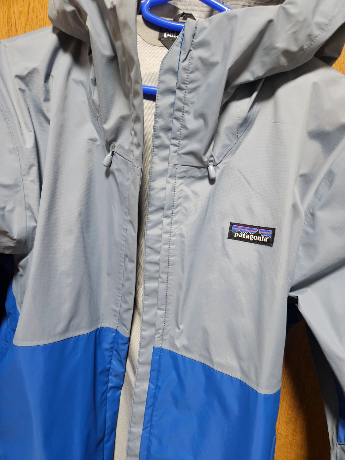 파타고니아 바람막이 블루/그레이 토렌쉘 자켓 상품이미지2
