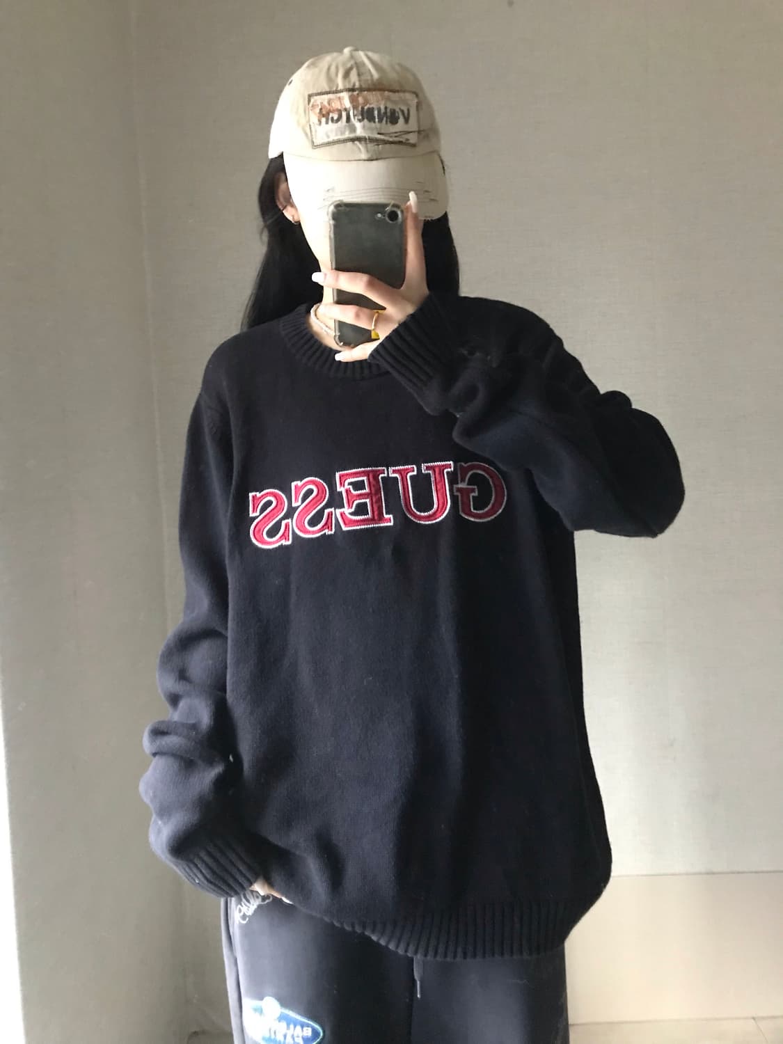 게스 빅로고 오버핏 니트 상품이미지2