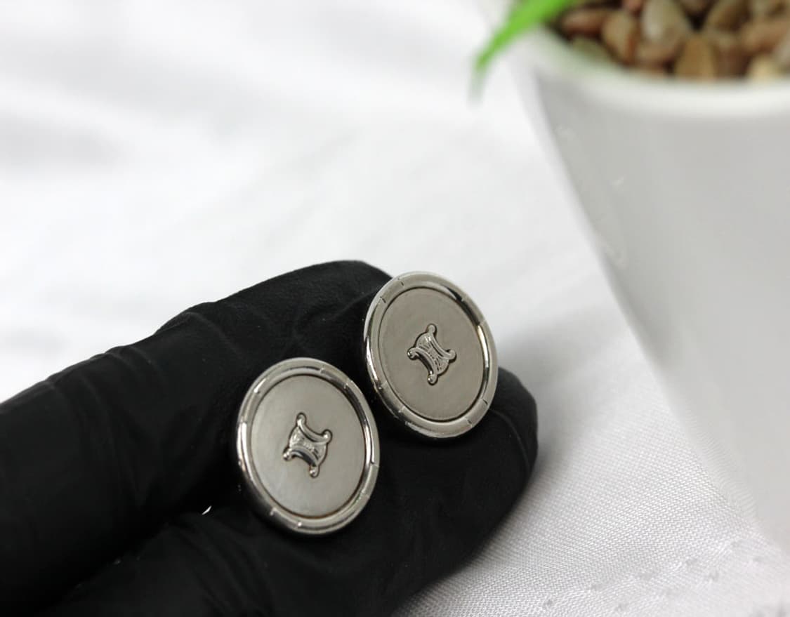 셀린느 A-등급 남자 명품 커프스 빈티지 상품이미지5