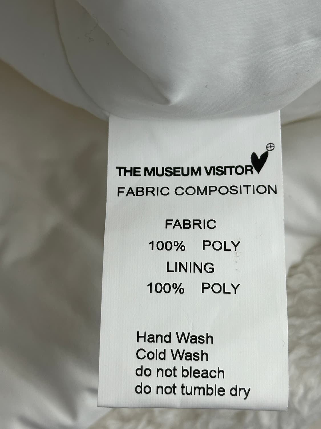 더뮤지엄비지터 크래용아트 프린팅 크롭패딩 S 상품이미지4