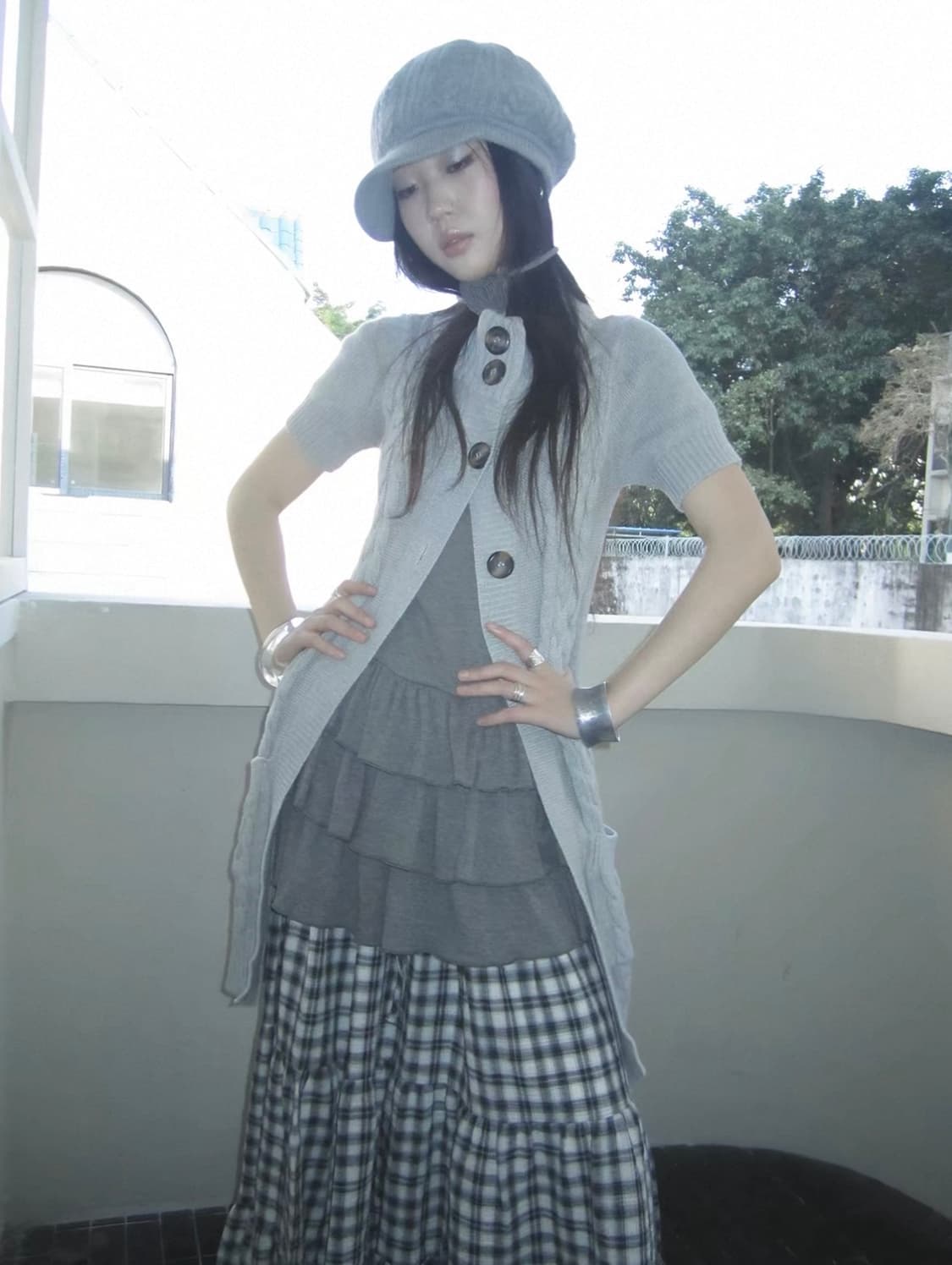 [ang:project] 그레이 반하이넥 버튼 니트 상품이미지2