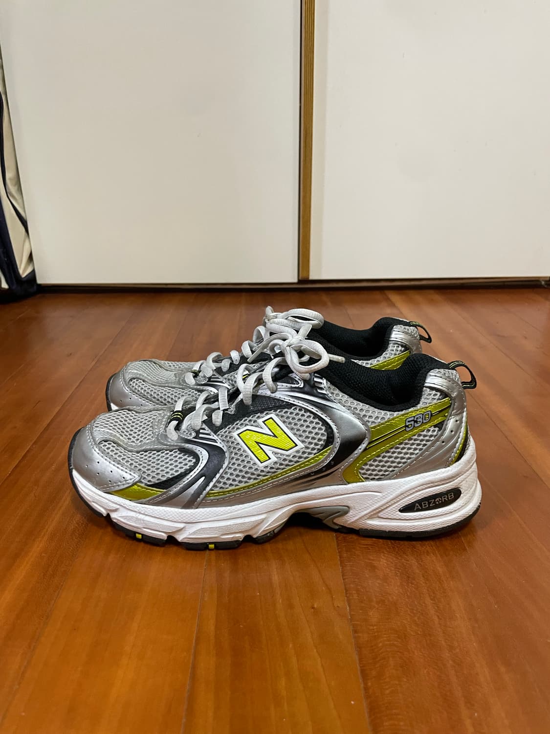 뉴발란스 530 네온실버 230사이즈 (택배비무료) 상품이미지2