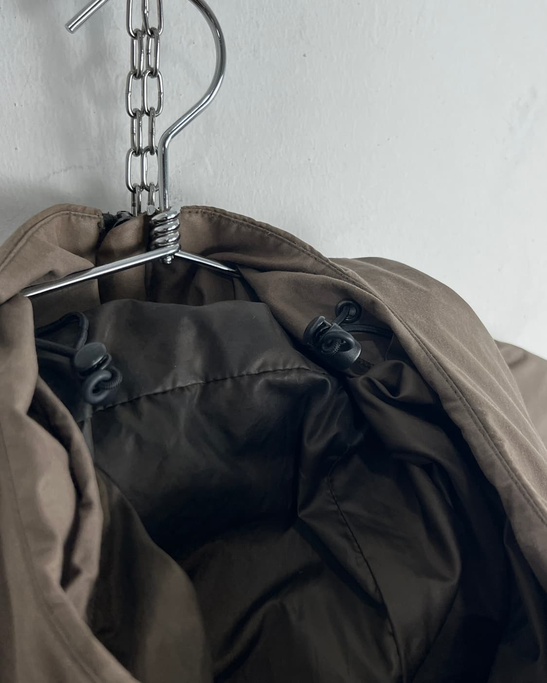 Attachment Typewriter Highneck Down Vest 상품이미지6