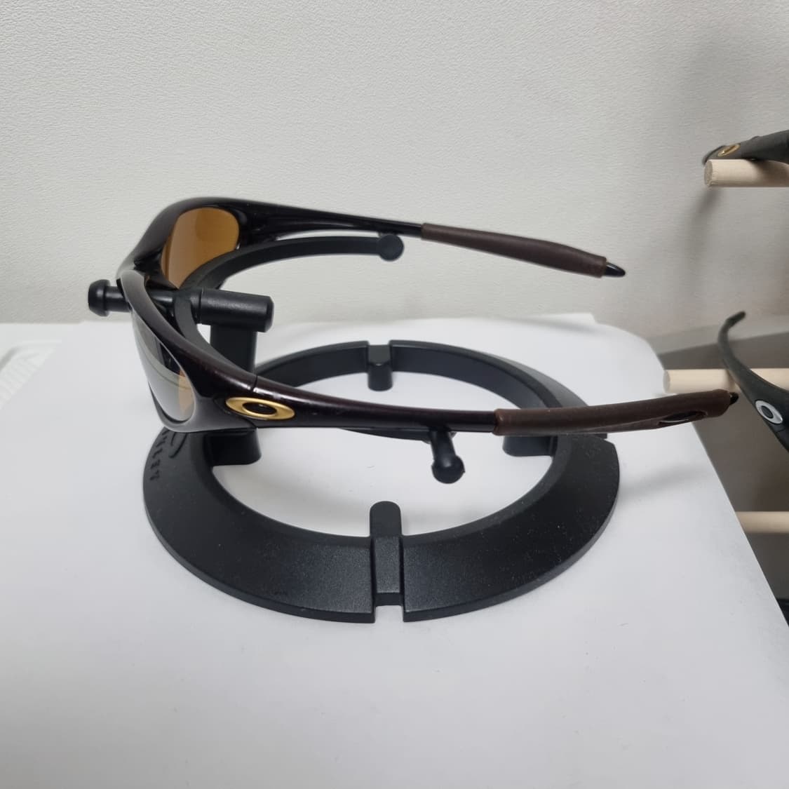 오클리 미뉴트 1.0  펄 브라운  상품이미지2