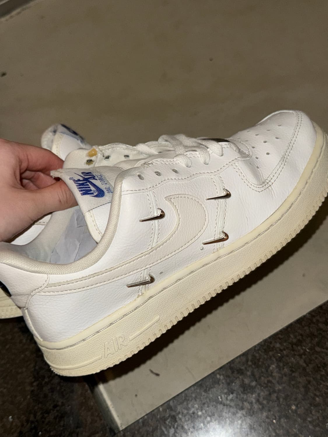 나이키 에어포스 1 로우 '07 크롬 럭스 230 상품이미지1