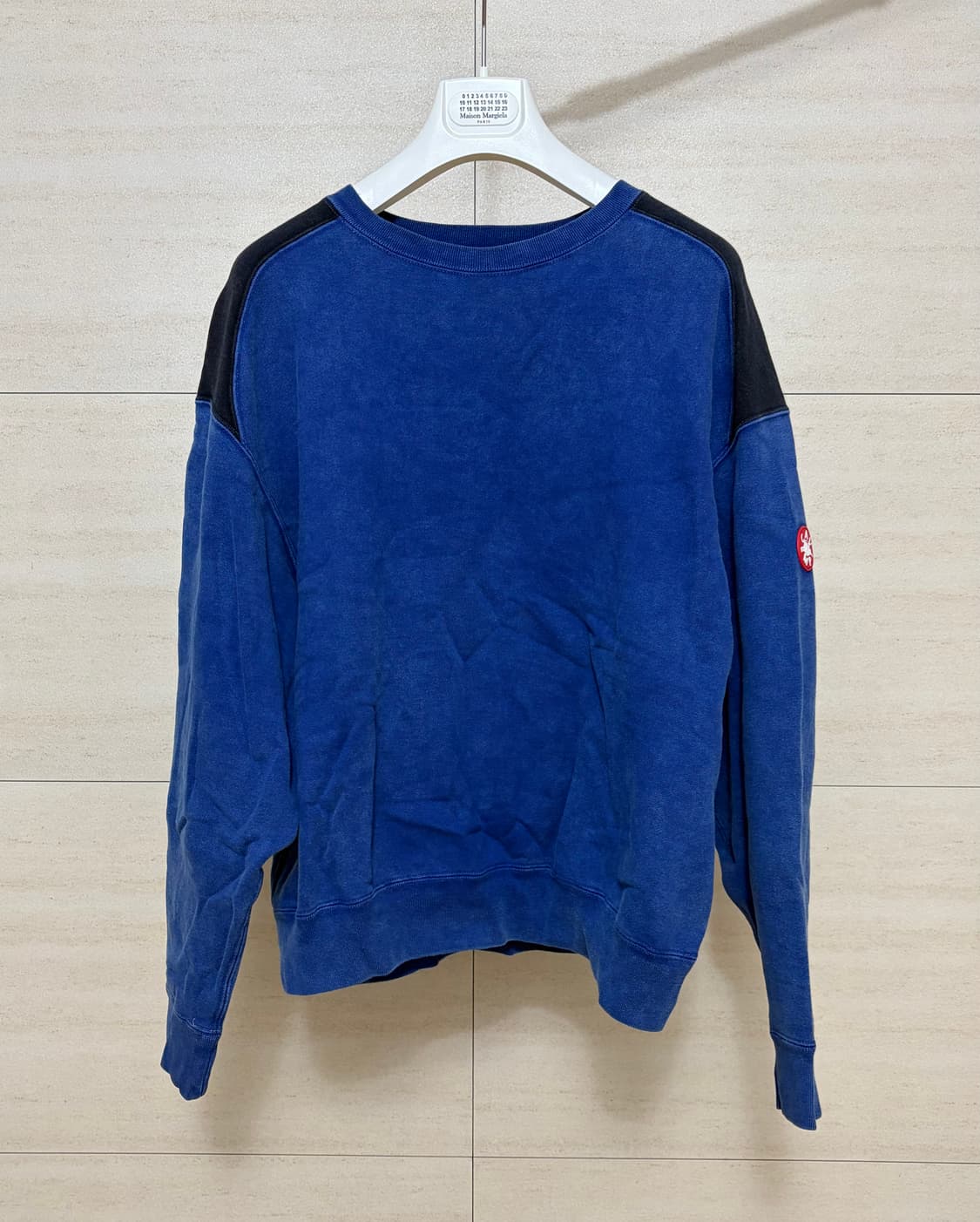 19FW 카브엠트 오버다이 패널 숄더 크루넥 상품이미지1