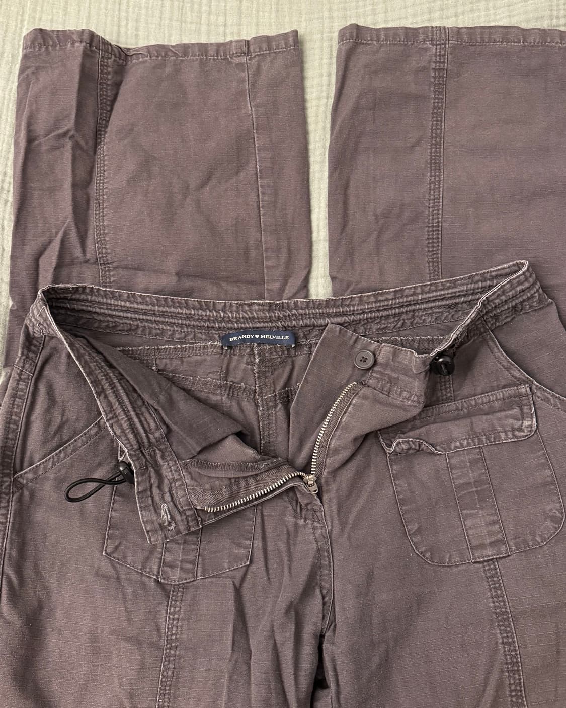 Brandy Melville kim cargo pants grey 상품이미지9