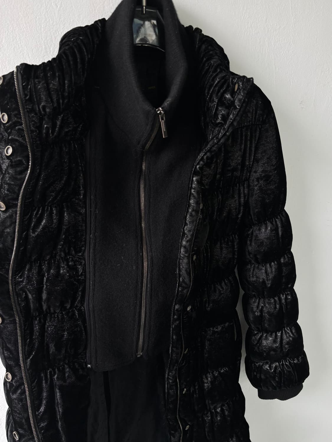 펜디 글리터 롱 패딩  상품이미지7