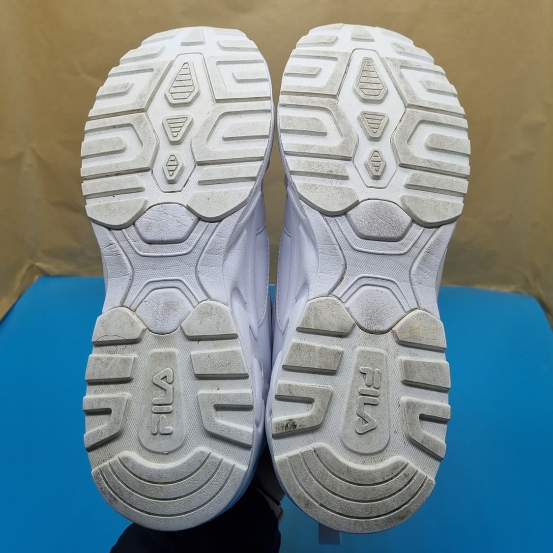 휠라 스플라인 남성운동화270  상품이미지3