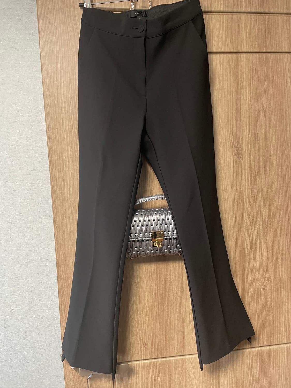 marly브랜드의 슬랙스 상품이미지1