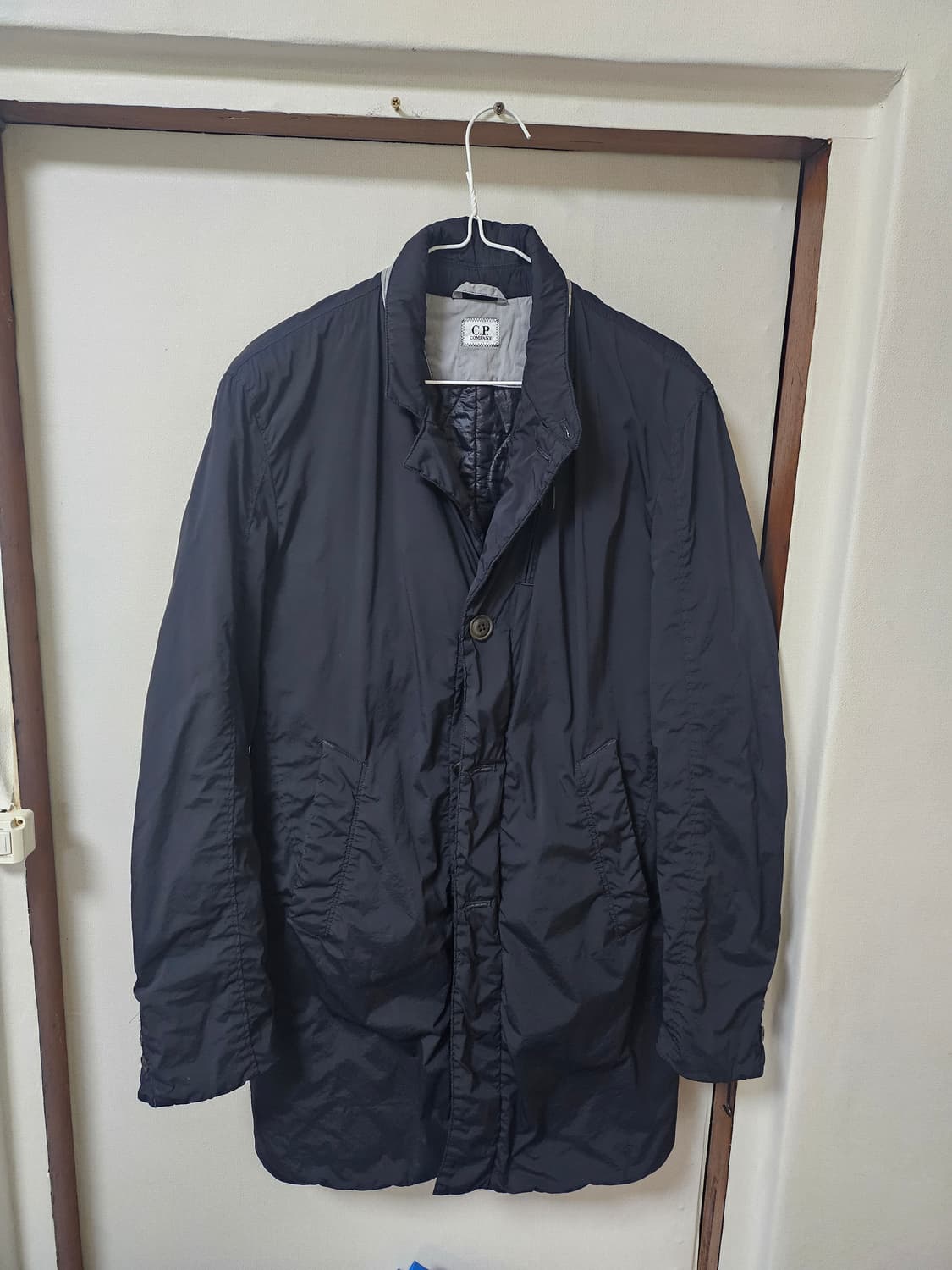 cp컴퍼니 NYCRA-R 다운 패딩  롱코트  90(실사이즈95) 상품이미지2