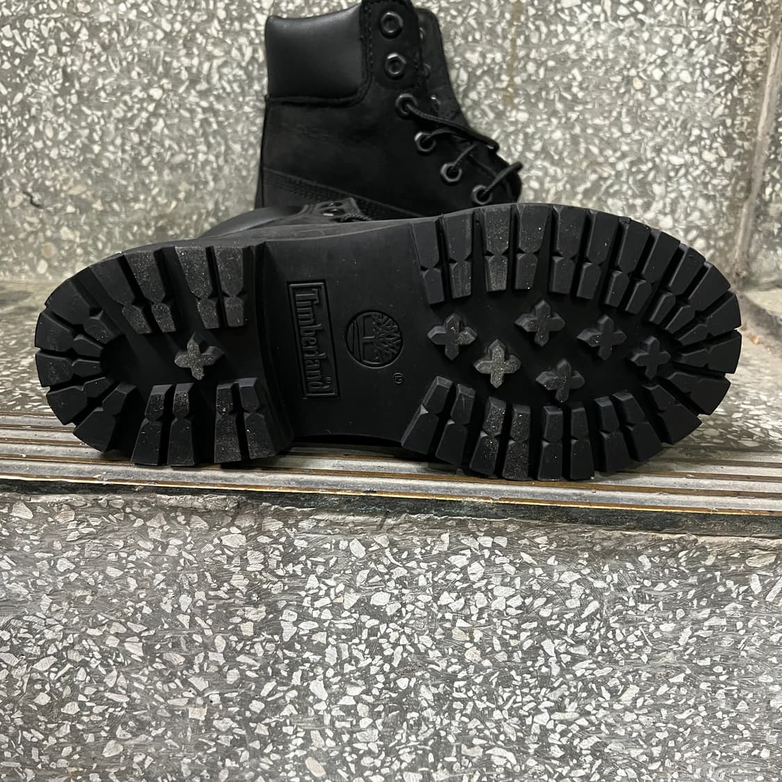 팀버랜드 6인치 프리미엄 워터프루프 블랙 부츠 상품이미지8