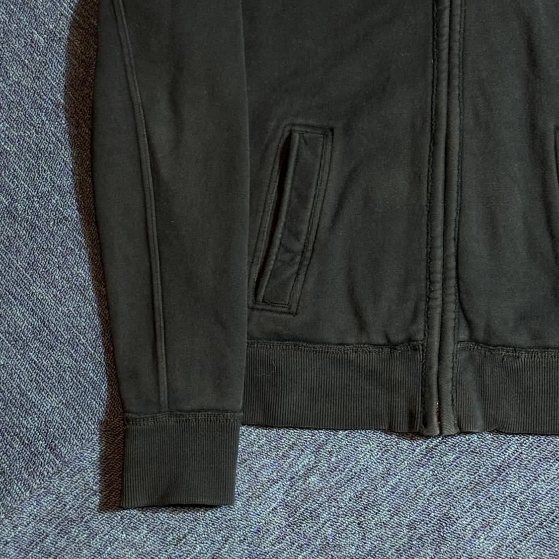 아베크롬비 피치 블랙 후드티 상품이미지3