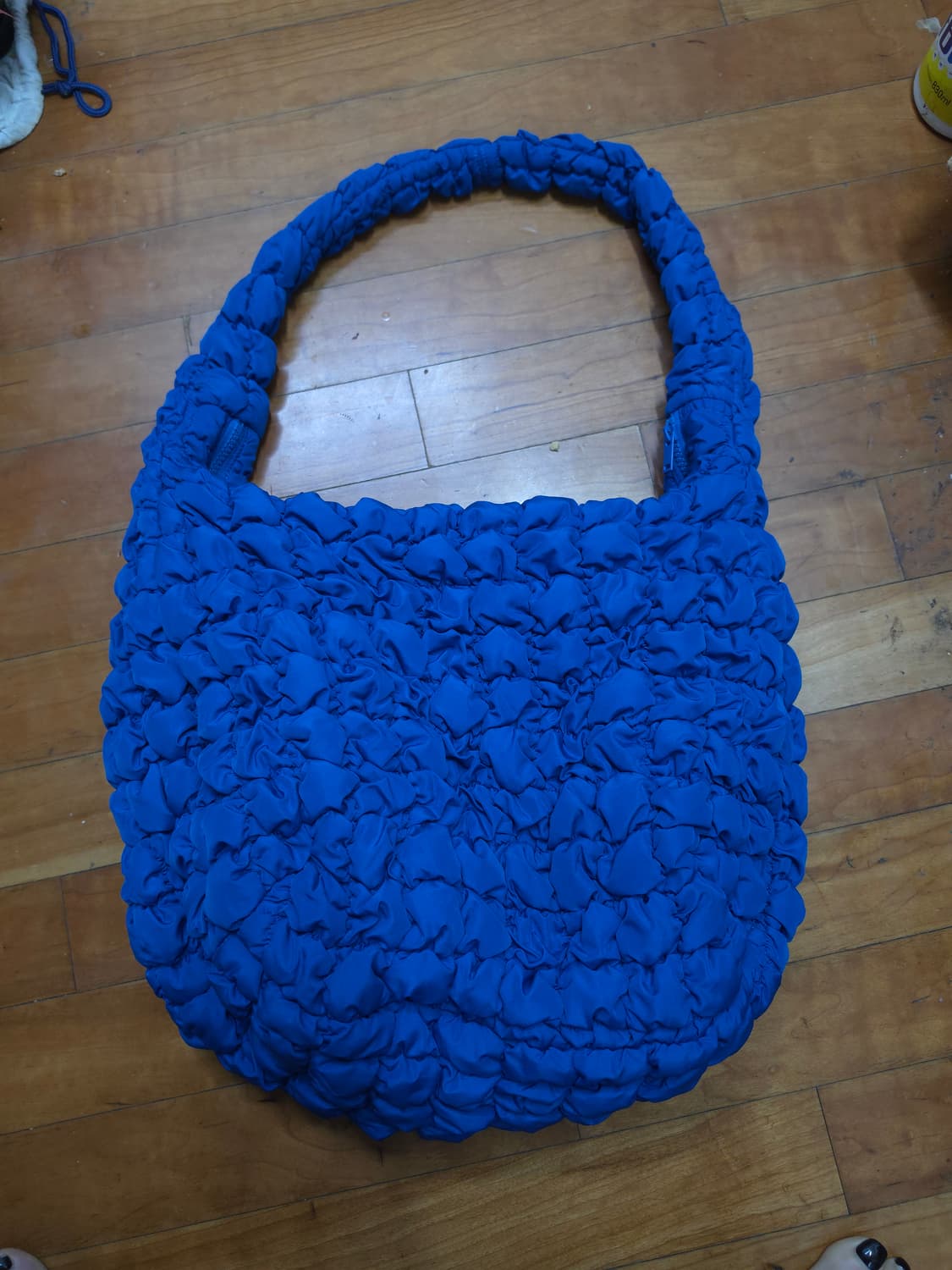 코스 오버사이즈 퀼트 구름백 상품이미지1