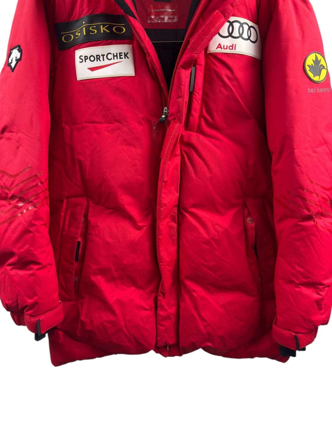 데상트 아우디 레드 패딩1500 상품이미지4