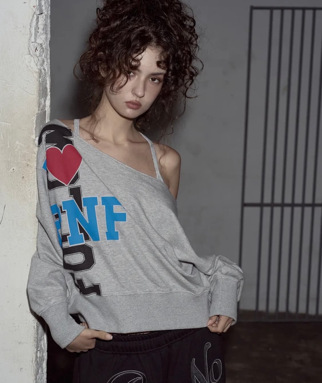 I LOVE PNF Logo SweatShirt (Melange Grey 상품이미지1