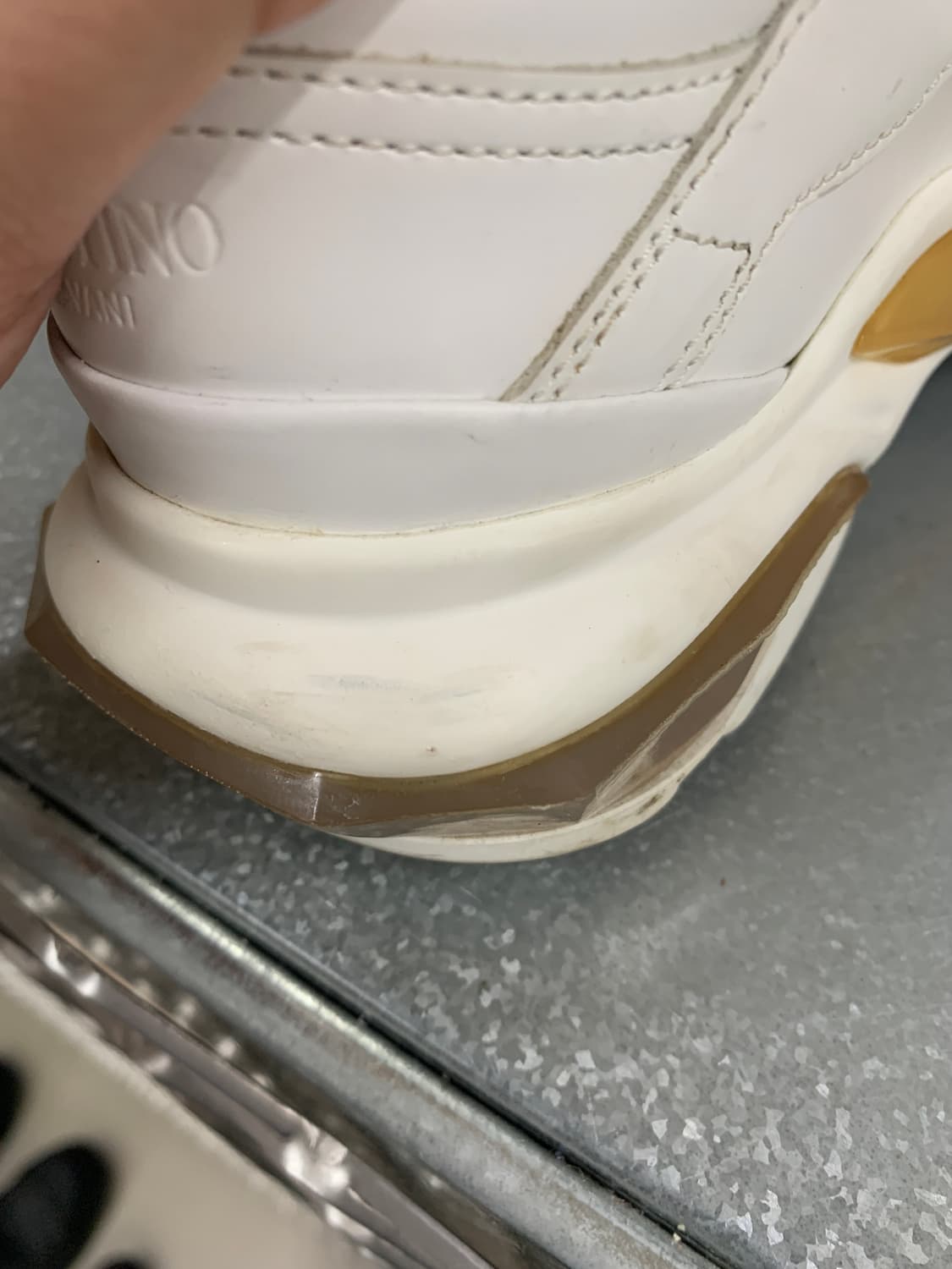 발렌티노 VLTN 바운스 스니커즈 화이트 36(230) 상품이미지9