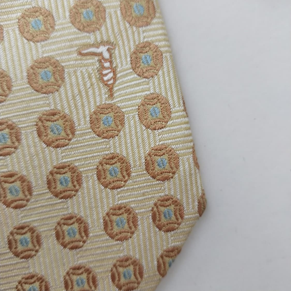 트루사르디 실크 레몬 패턴 넥타이 9.3cm A등급 K2601
 상품이미지8