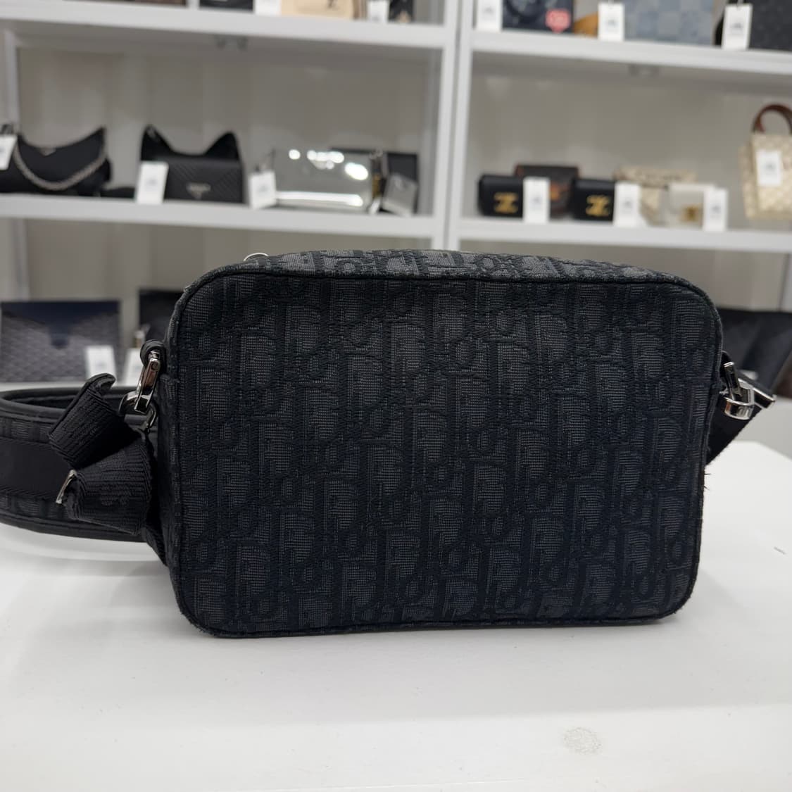 디올 오블리크 사파리 메신저백 블랙 상품이미지4