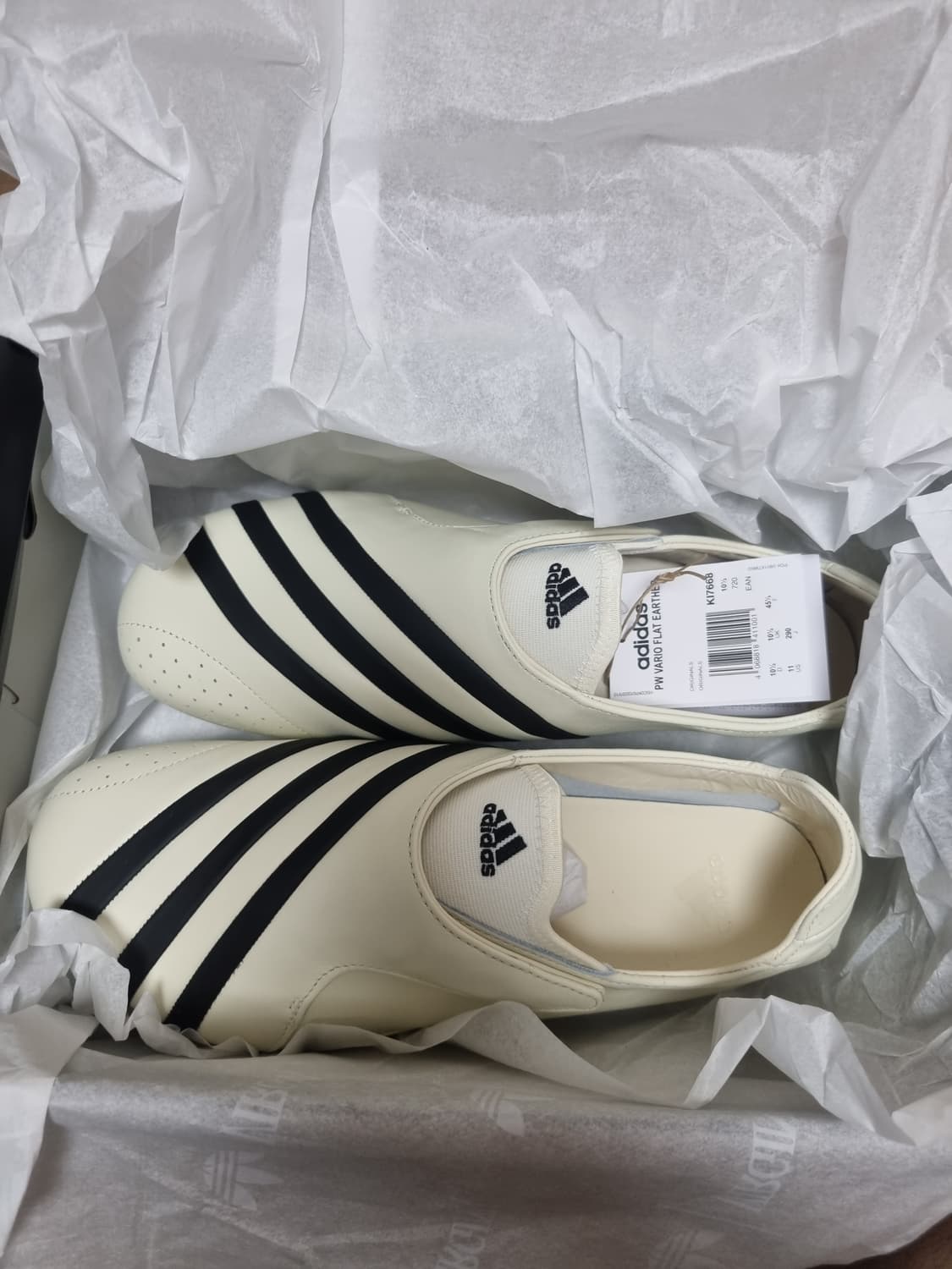 아디다스 x 퍼렐 윌리엄스 버지니아 바리오 플랫 어서 290 상품이미지3