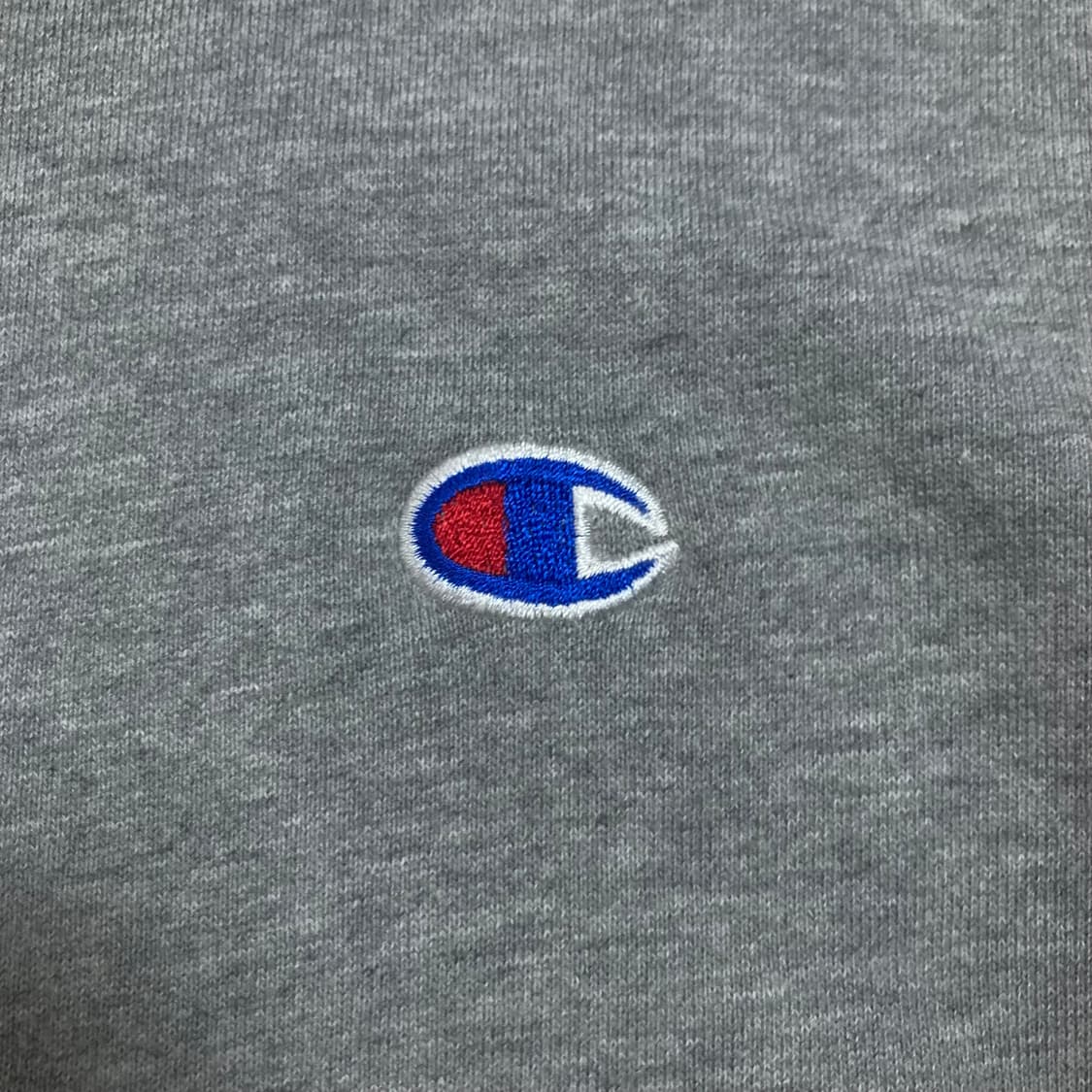 챔피온 리버스 위브 스몰 로고 그레이 후드 집업 상품이미지3
