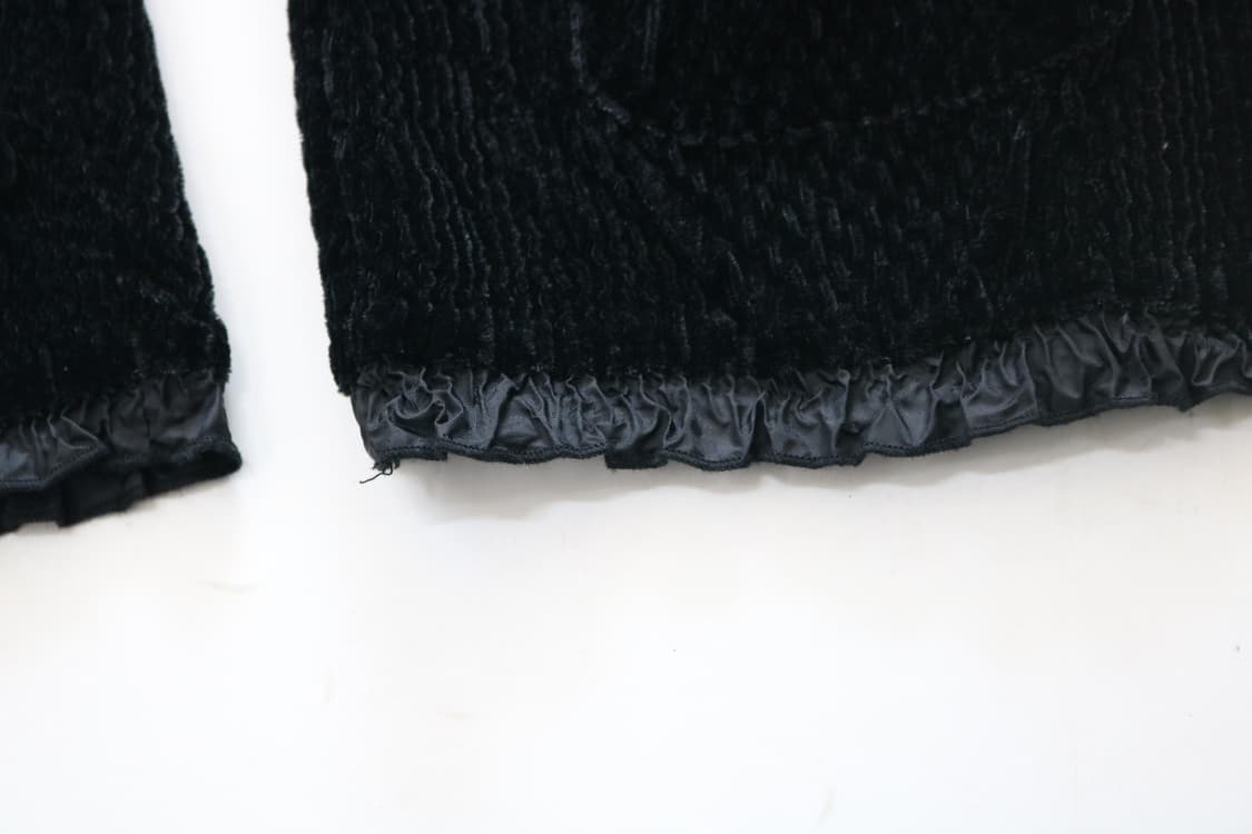 빈티지 블랙 셔링 프릴 트리밍 퀼팅 벨벳 자켓 (M-L) 상품이미지5