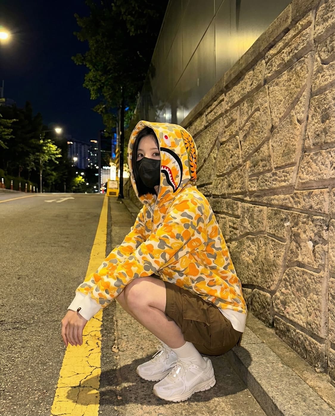 BAPE 샤크 풀집업 후드 (오렌지 카모) 상품이미지1