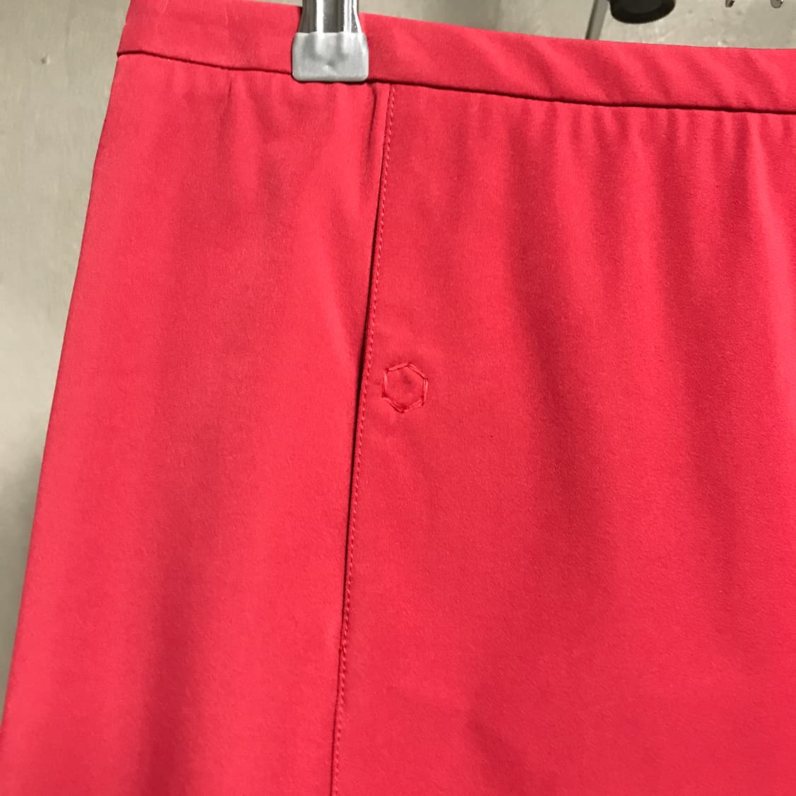프라다 스포츠 레드 스커트 42(W) 상품이미지4