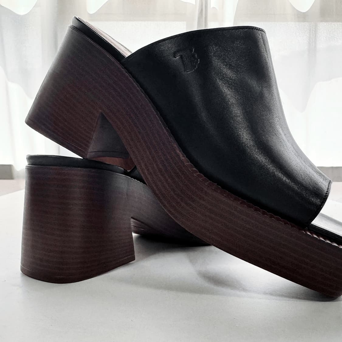 토즈 TODS 23SS 스퀘어 샌들 뮬 상품이미지3